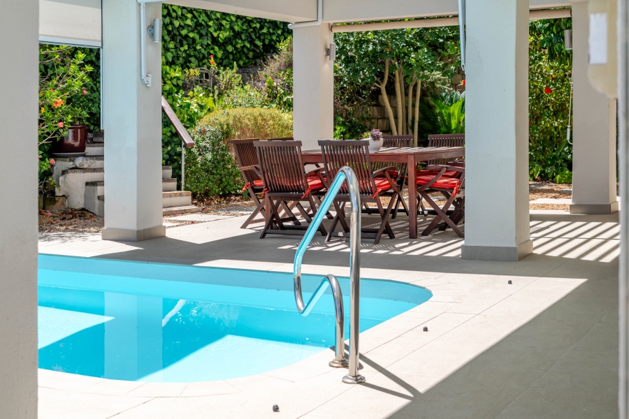 3 Bedroom Property for Sale in Sea Point Western Cape